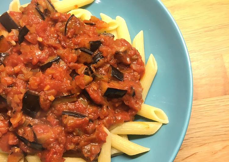 Recipe of Super Quick Homemade Tomato and Aubergine Pasta Sauce