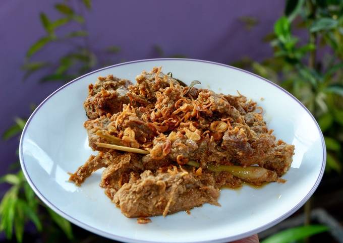 Ternyata begini lho! Bagaimana cara bikin Rendang daging presto  nagih banget