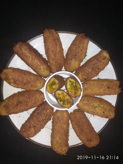 मैगी रोल (Maggi Roll recipe in hindi) रेसिपी मुख्य फोटो