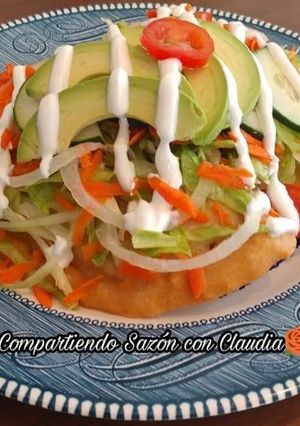 Una foto de Empanadas rellenas fritas🌺