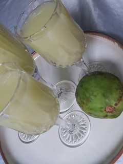 A picture of Guava drink.