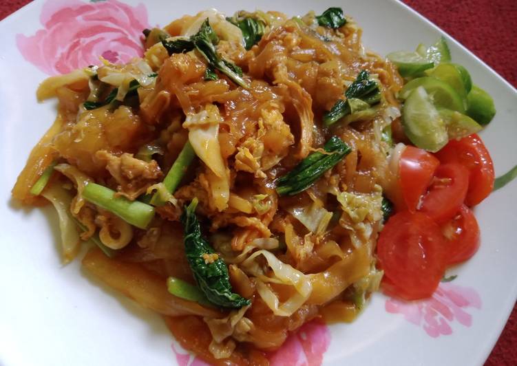 Bagaimana Membuat Kwetiaw Ayam Anti Gagal