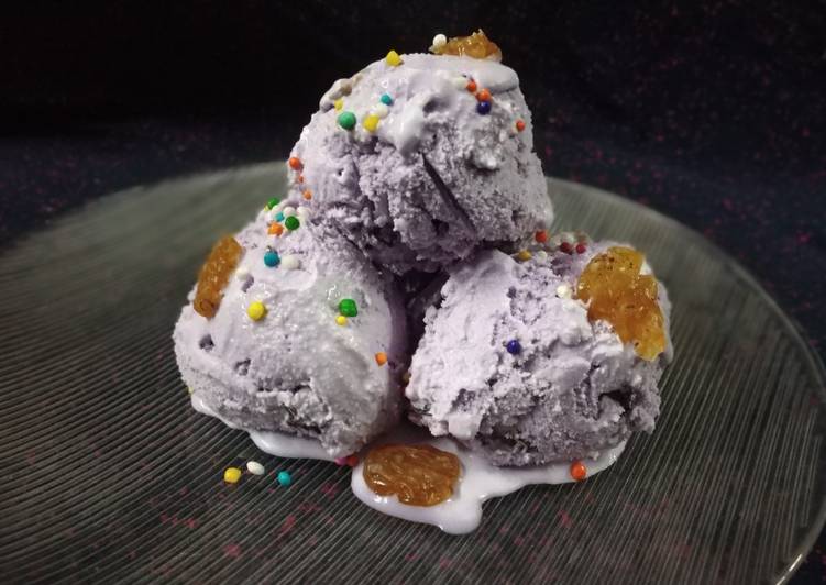 Blueberry ice cream Blueberry ice cream