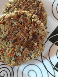 Una foto de Hamburguesas de lentejas y arroz! (Veganas)