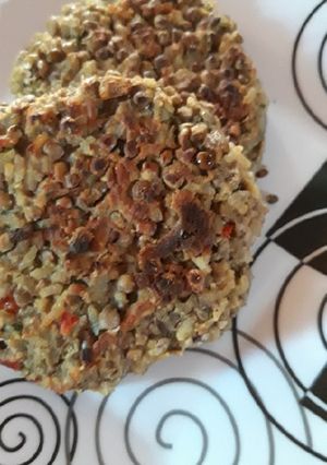Una foto de Hamburguesas de lentejas y arroz! (Veganas)