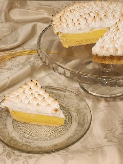 Una foto de Lemon pie cremoso con merengue italiano 🍋