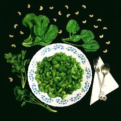 A picture of Green Pasta.