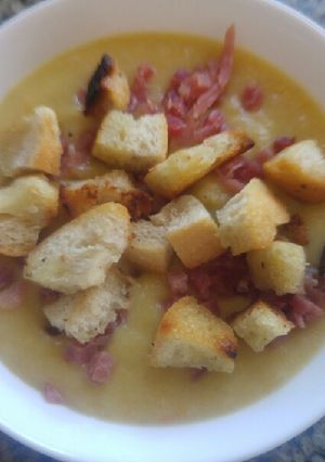 Una foto de Crema de verduras de mis abuelas Purri y Ana