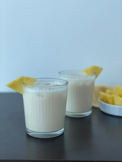 Una foto de Fresco o chicha de arroz con piña sin azúcar añadida