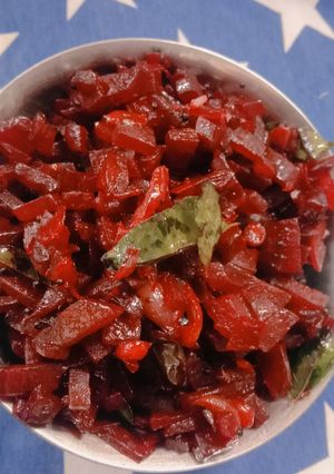 பீட்ரூட் பொரியல்(beetroot poriyal recipe in tamil) செய்முறை முக்கிய புகைப்படம்
