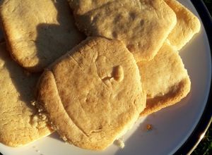 Una foto de Galletitas c/aceite... aplazada en estetica...pero el sabor me dice.."que me importa la estetica!"