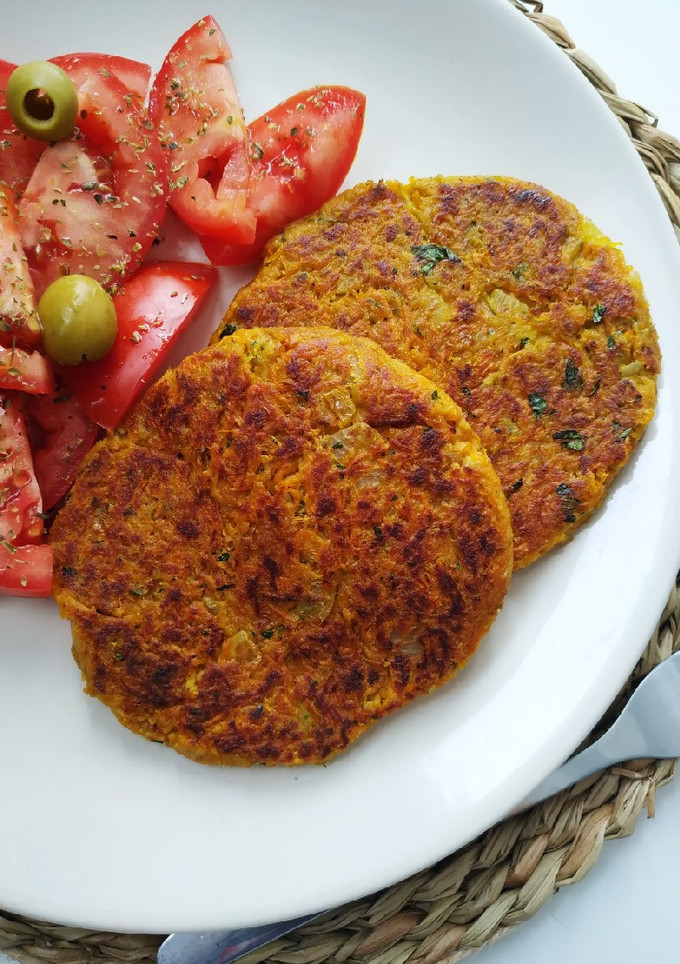 Una foto de Hamburguesas de atún y zanahoria