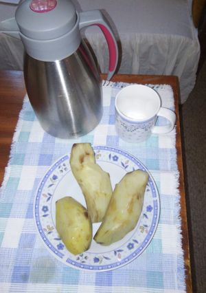 A picture of Boiled sweet potatoes (mabwoni).