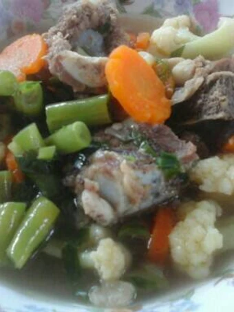 Langkah Gampang Membuat Resep Sup iga sapi sayuran Anti Ribet, Mantap Sekali