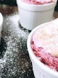 Una foto de Soufflé de Arándanos Rojos