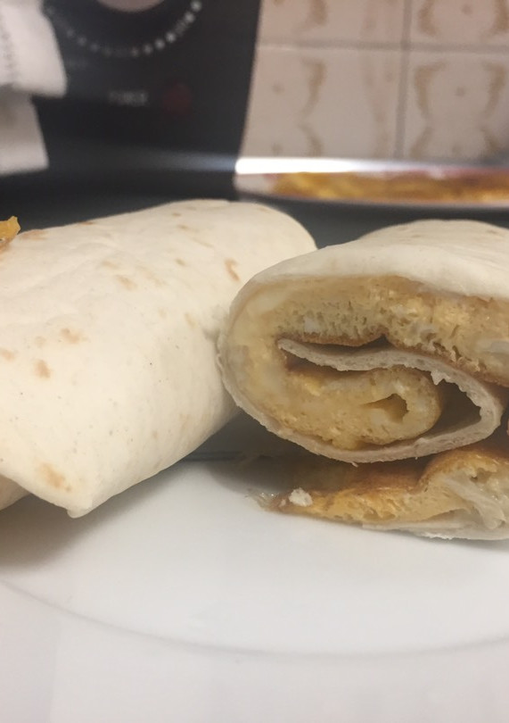 Una foto de Fajita de tortilla francesa y queso Cabra con toque crujiente