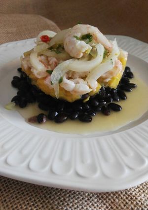 Foto principal de Judías negras con mango y ceviche de gambas