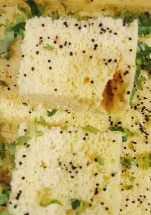 खमन ढोकला (Khaman Dhokla recipe in hindi) रेसिपी मुख्य फोटो