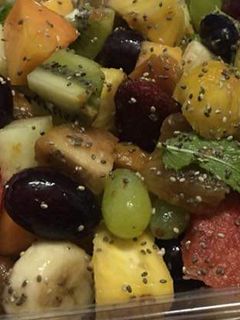 फ्रूट चाट (Fruit chaat recipe in Hindi) रेसिपी मुख्य फोटो