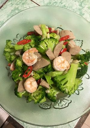 Foto resep Brokoli Cah Udang Bakso