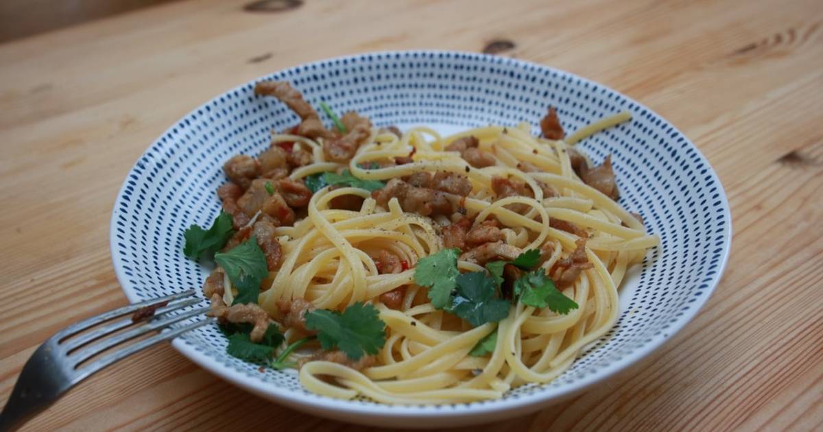 Thai style pork pasta Recipe by Diff Lim - Cookpad