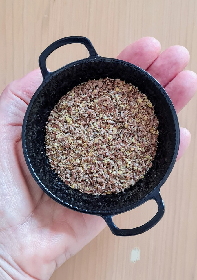 Una foto de Cómo moler semillas de lino y chía con licuadora de mano 🌱 Truco 🧙🏼‍♀️