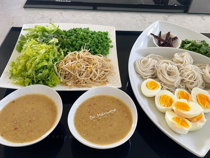 Simple Way Make Recipe Rice Noodles with Fish Curry Sauce that is Delicious, Really Delicious}