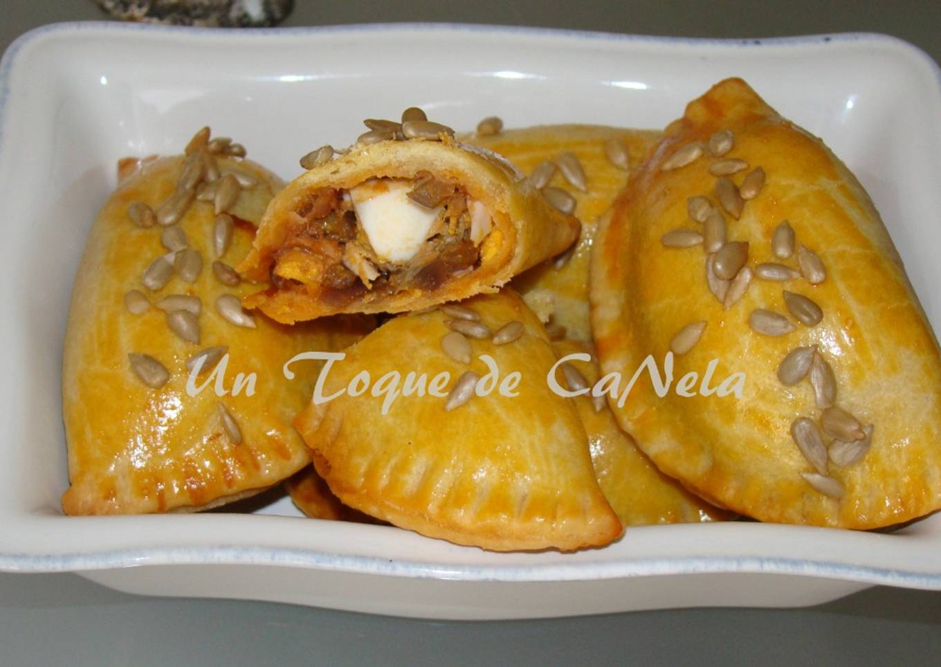 Empanadillas de atún al horno