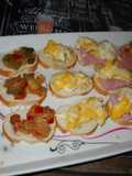 Tapas con pan de ayer (y lo que había)