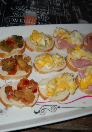 Una foto de Tapas con pan de ayer (y lo que había)