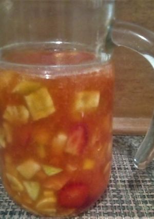 Una foto de Salpicón de Frutas 🥭🍍🍏🍓🍎🍌