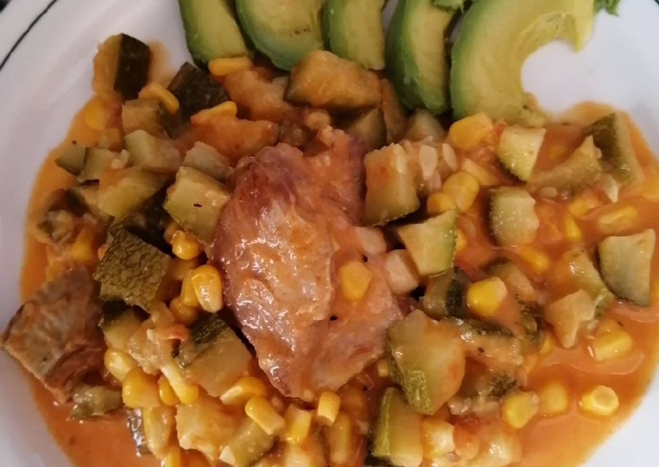 Calabacitas con carne de puerco