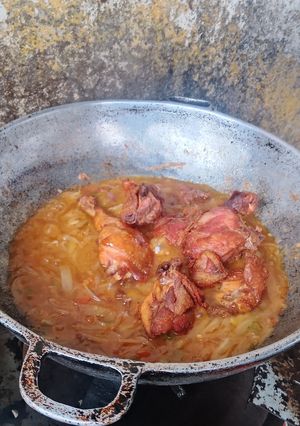 Une photo de Poulet 🍗 Aux Oignons