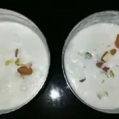 A picture of Dates milkshake.
