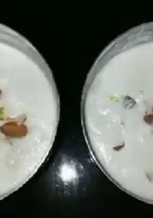 A picture of Dates milkshake.