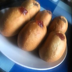 A picture of Filled doughnuts.