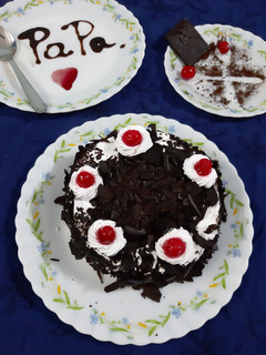 ব্ল্যাক ফরেস্ট কেক (black forest cake recipe in Bengali) রেসিপির প্রধান ছবি
