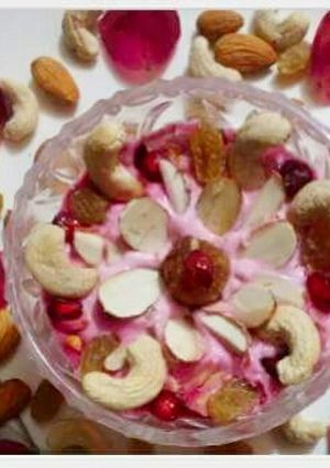 A picture of Beetroot and Dates Shrikhand.