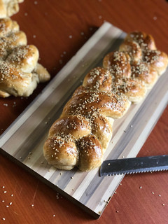 A picture of Challa bread.