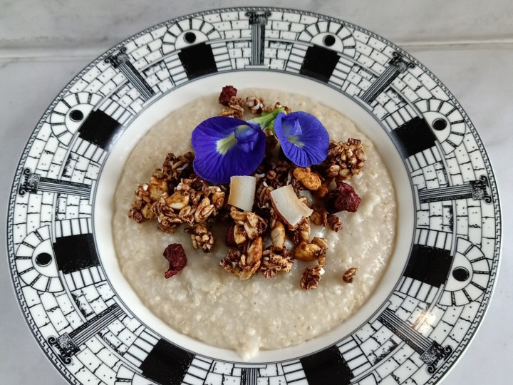 Resep Bubur Oat Topping Granola, Bikin Ngiler