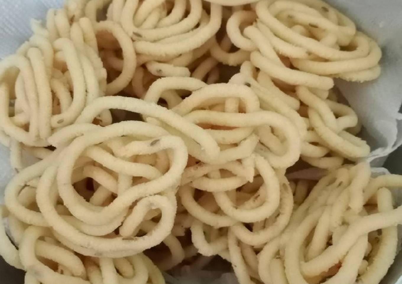 Urad dal chakli