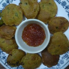 A picture of Bajri-Methi Puri.