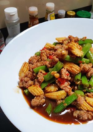 รูปของ ข้าวโพดอ่อนผัดหมูสับ