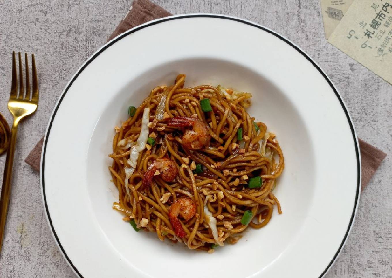 Stir Fried Noodles with Prawn
