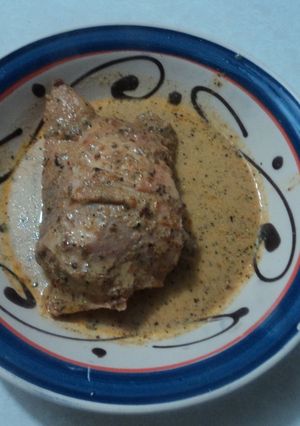 Una foto de Pollo las Correa a las hierbas mexicanas y tomate cherry con tequila. México