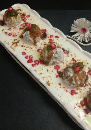 व्रत वाले दही बड़े (vrat wale dahi vade recipe in HIndi) रेसिपी मुख्य फोटो