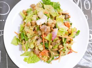 Foto di INSALATA FANTASIA con SALSA VINAIGRETTE