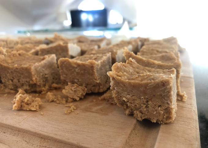 Peanut Butter Breakfast Bars