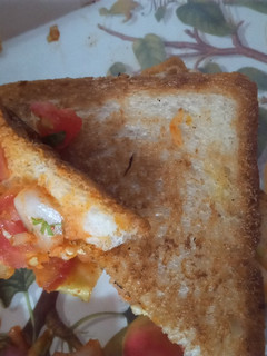 प्याज़ टमाटर सैंडविच (pyaz tamatar sandwich recipe in Hindi) रेसिपी मुख्य फोटो