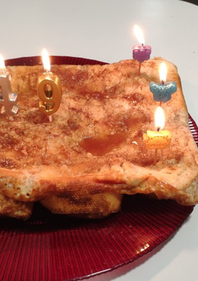 Una foto de Tarta de torrijas a la miel